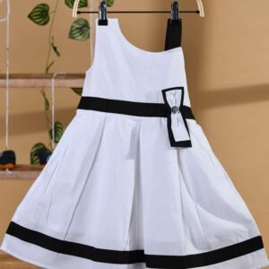 White and black strape dress